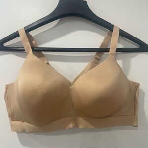 Cacique Nude Seamless Lightly Lined Lounge Bra Size 42C
